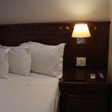 Vicenza Apart Hotel Сан-Жуан-дел-Рей Экстерьер фото