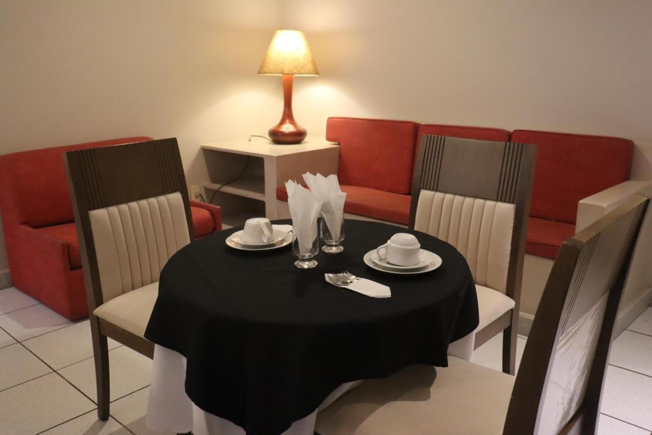 Vicenza Apart Hotel Сан-Жуан-дел-Рей Экстерьер фото