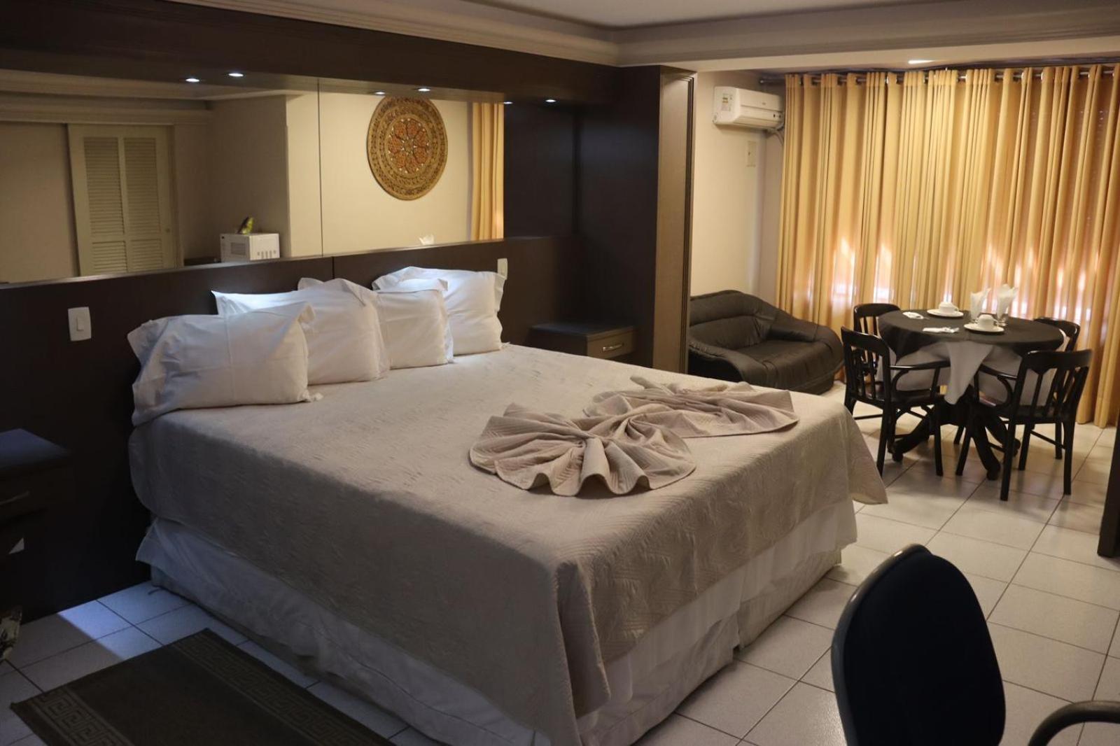 Vicenza Apart Hotel Сан-Жуан-дел-Рей Экстерьер фото
